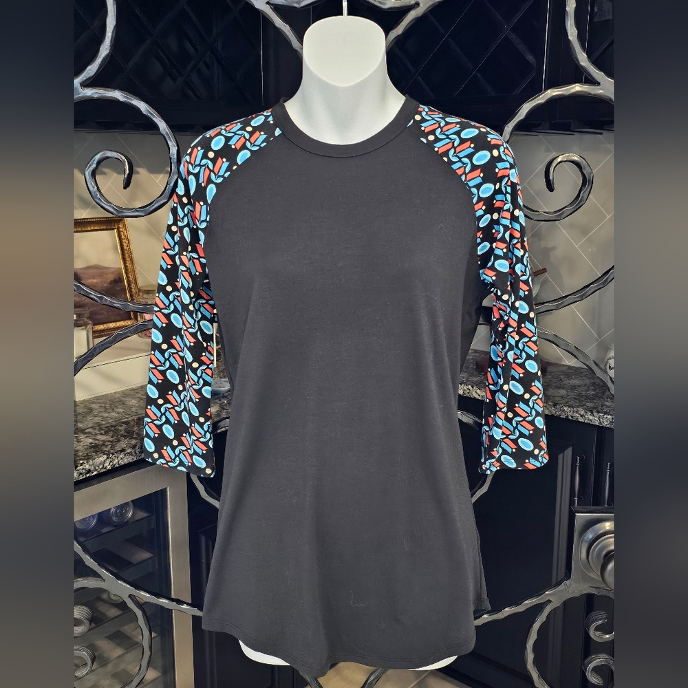 LuLaRoe 3/4 Length T-Shirt